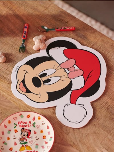 Laua aluskatte jõulumustriga Minnie Mouse