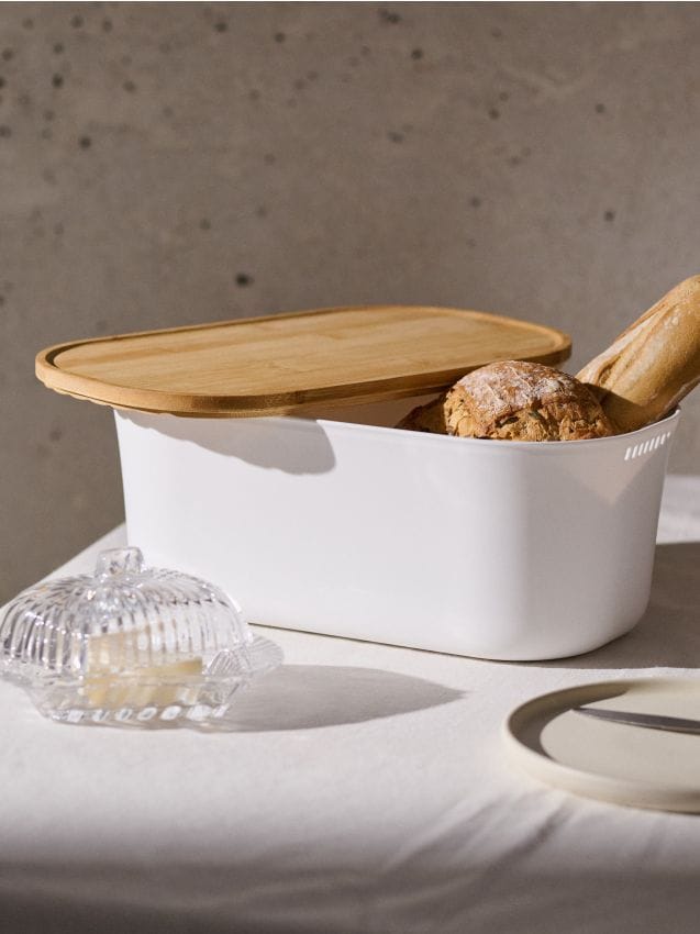 Sinsay - Recipient pentru pâine cu capac din bambus - alb