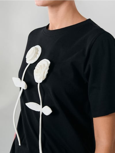 Baumwoll-T-Shirt mit 3D-Applikation