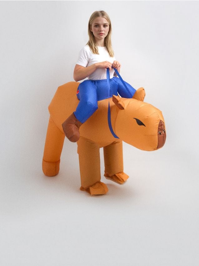 Sinsay - Nafukovací kostým pre dospelých v tvare kapybary - viacfarebná