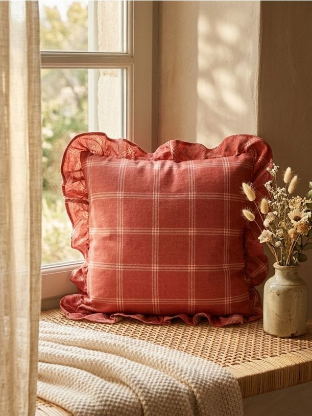 Sinsay - Pernă decorativă cu volan - roșu