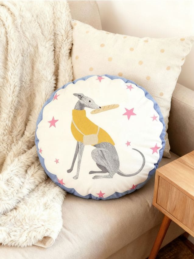 Sinsay - Pernă decorativă rotundă cu motiv de câine din rasa ogar - albastru