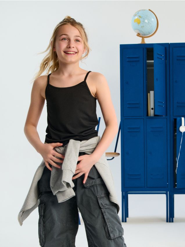 Sinsay - Hladký top basic - čierna