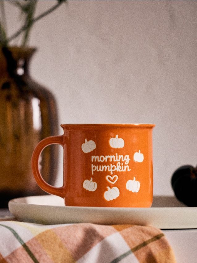 Sinsay - Cană ceramică cu motiv de dovleac - portocaliu