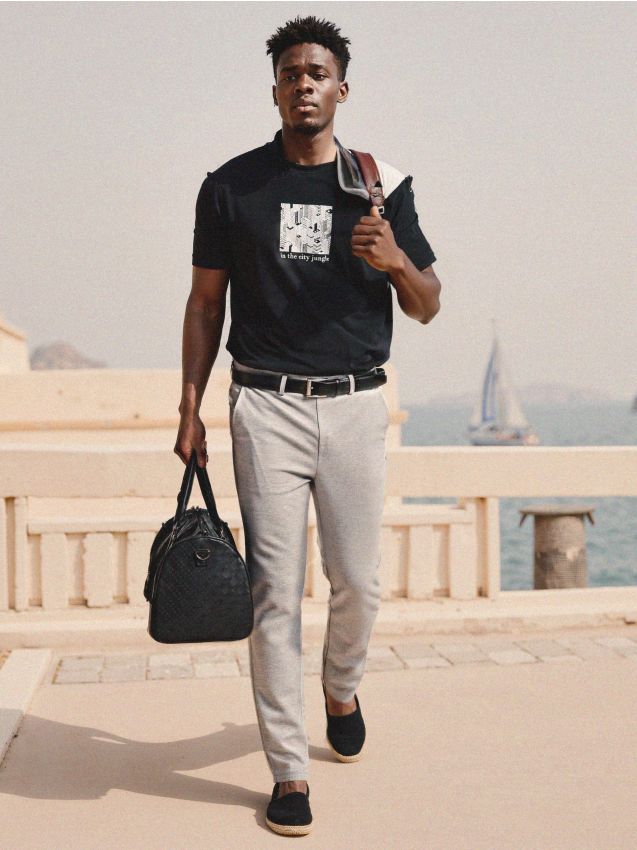 Sinsay - Tricou cu imprimeu - negru