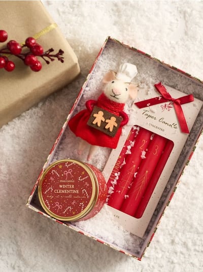 Božićna dekoracija u obliku miša