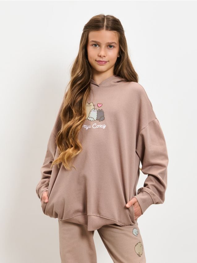 Sinsay - Mikina s kapucňou Pusheen the Cat - svetlohnedosivá