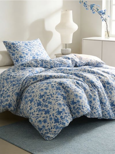 Lillemustriga voodipesu komplekt