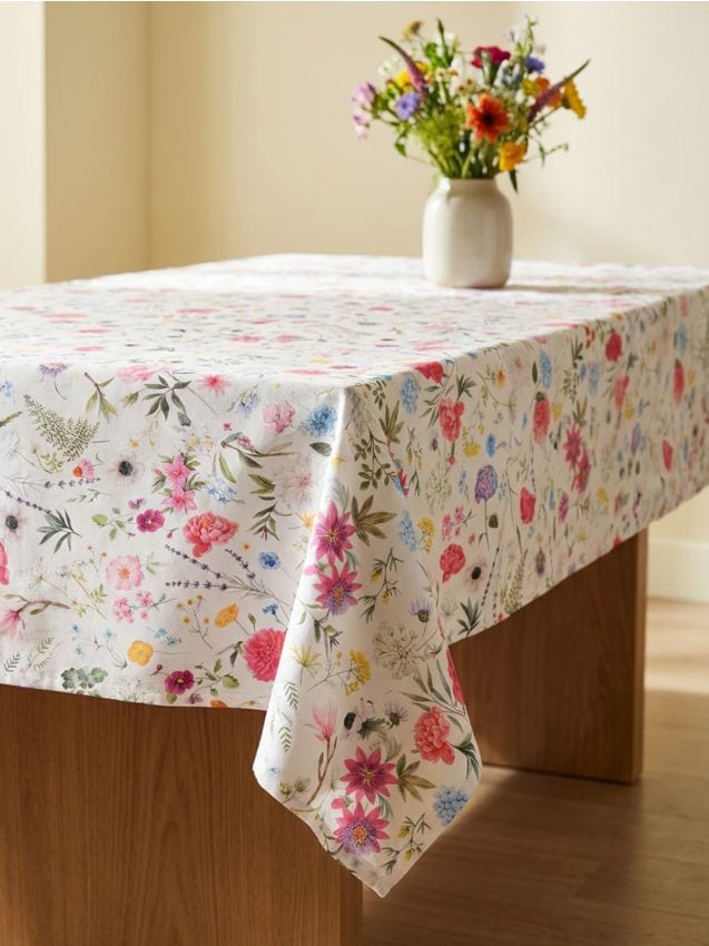 Sinsay - Față de masă cu motiv floral - roz-trandafiriu