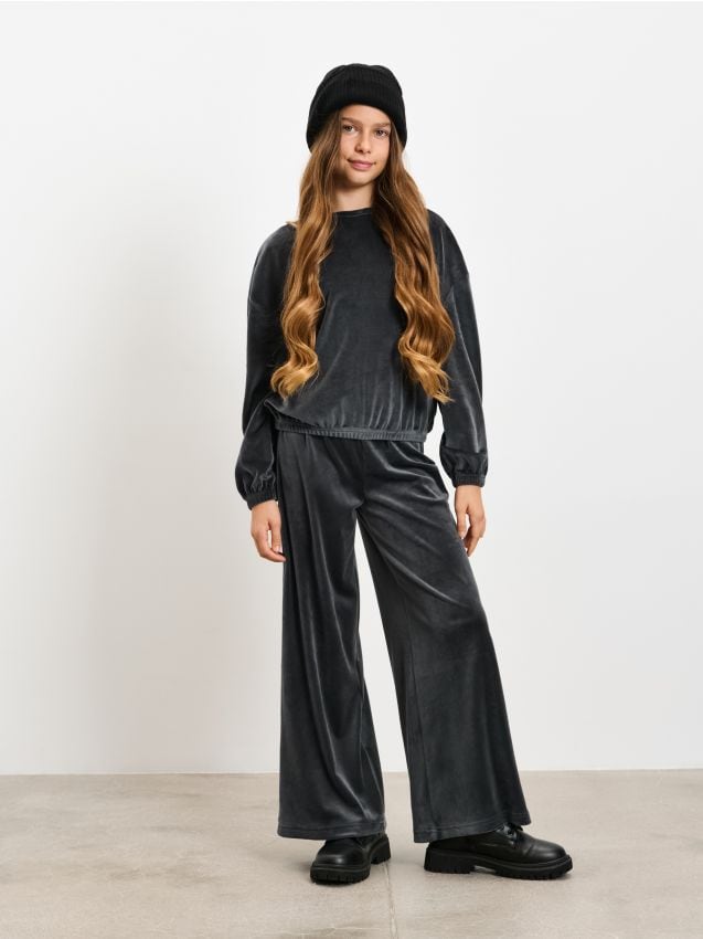 Sinsay - Velúrová mikina s okrúhlym výstrihom - antracitová