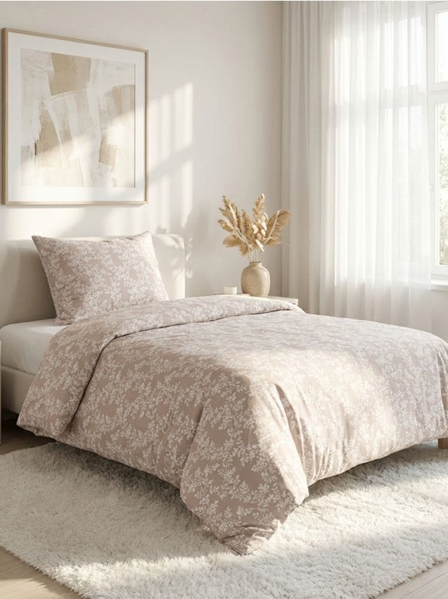 Sinsay - Set de lenjerie de pat din satin cu imprimeu vegetal - bej