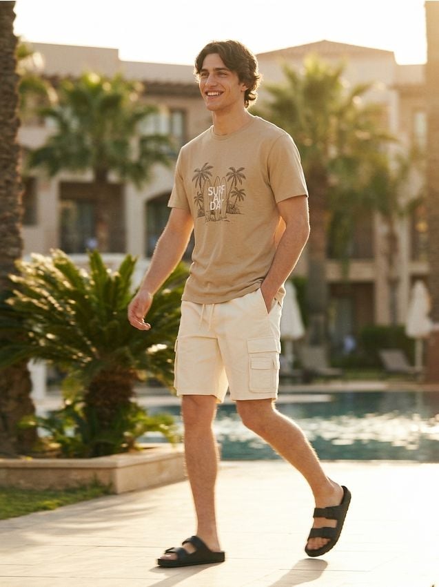 Sinsay - Tricou din bumbac cu imprimeu de vacanță - bej