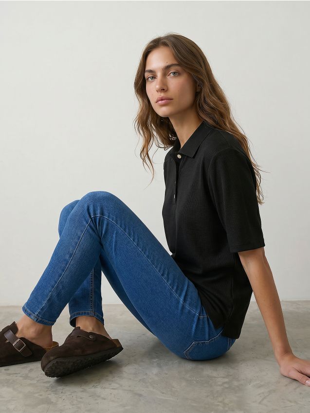 Sinsay - Tricou polo cu mânecă scurtă din viscoză - negru