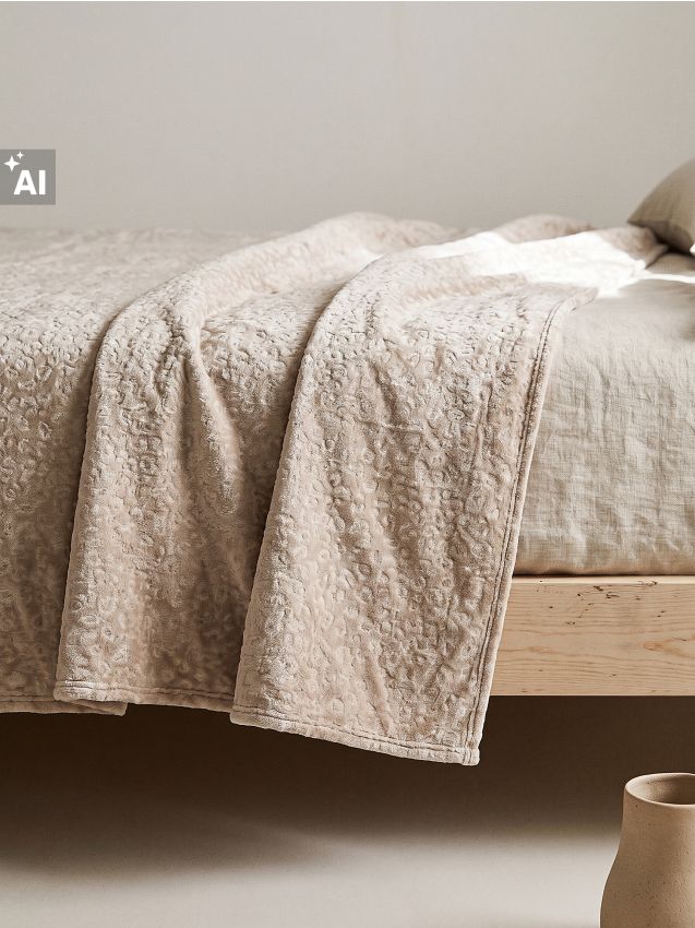 Sinsay - Cuvertură de pat din flanel cu imprimeu leopard - maro