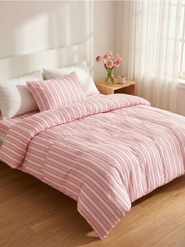 Sinsay - Set de lenjerie de pat cu dungi - roz