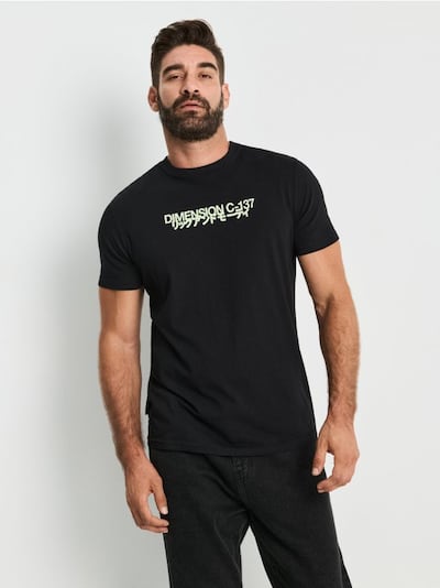 Tričko s potlačou na chrbte Rick & Morty