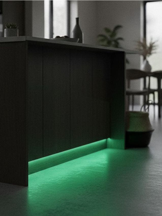 Sinsay - LED RGB pásik 3 m s diaľkovým ovládačom - viacfarebná