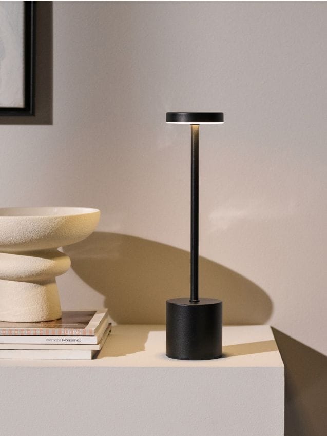 Sinsay - Stojanová lampa - čierna