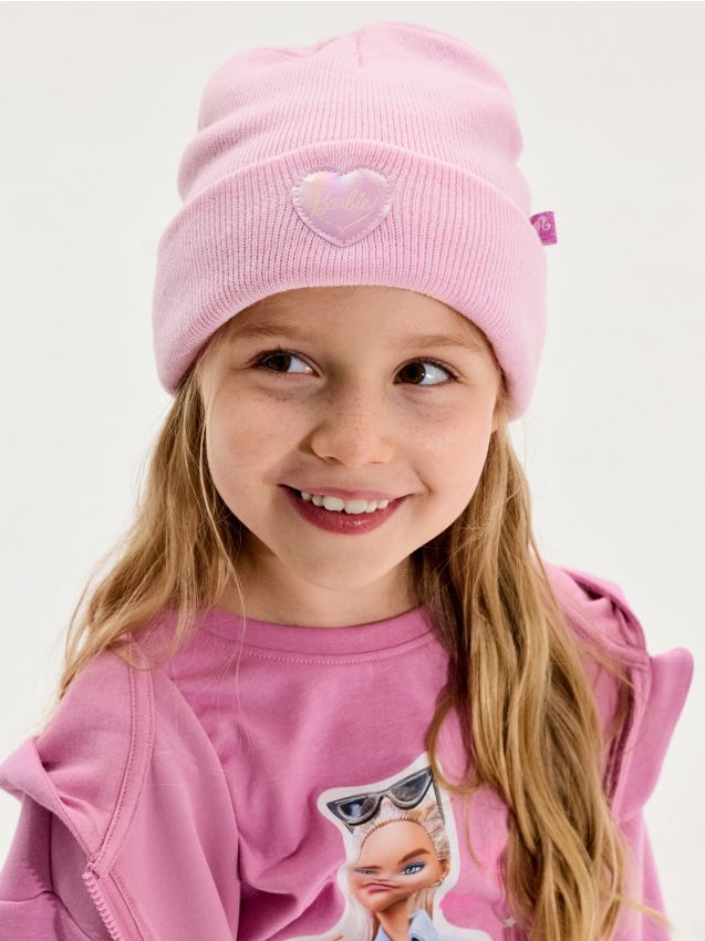 Sinsay - Căciulă beanie cu aplicație cusută Barbie - roz-pastel