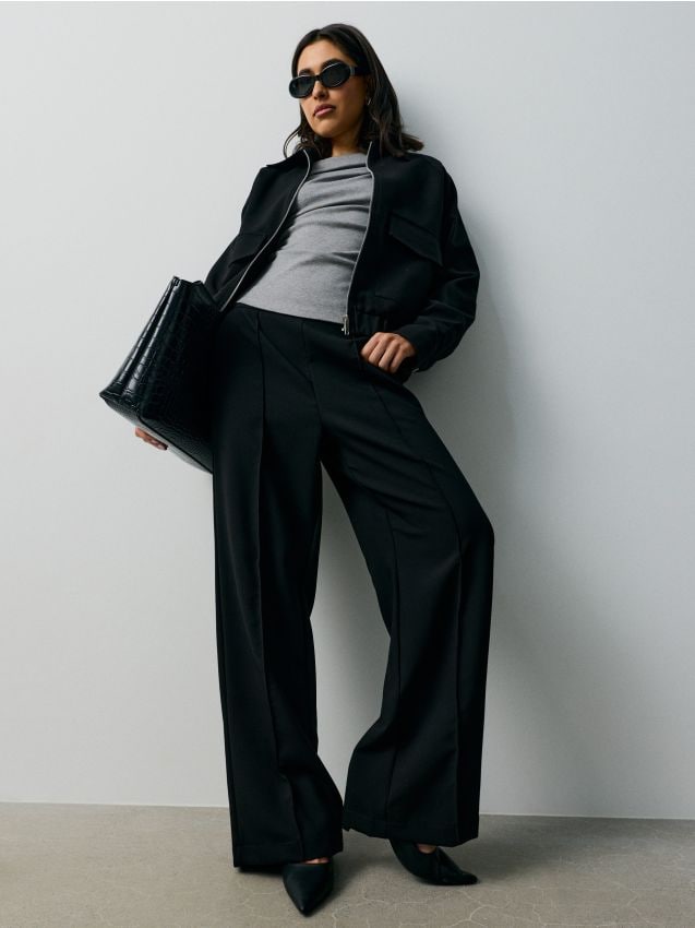 Sinsay - Pantaloni wide leg cu amestec de viscoză - negru