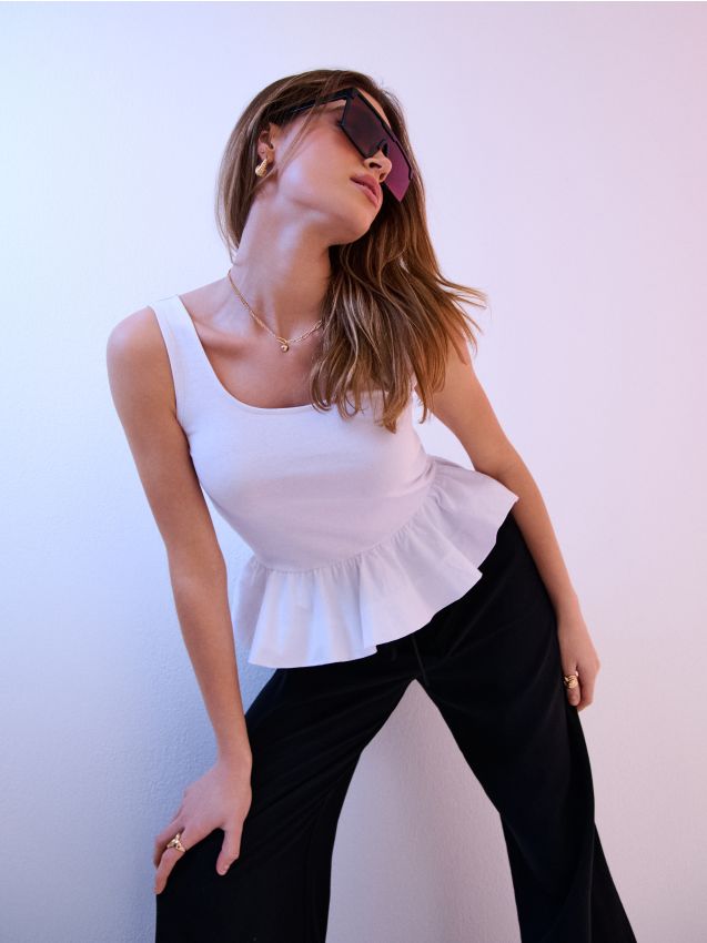 Sinsay - Top din bumbac cu volane decorative - alb
