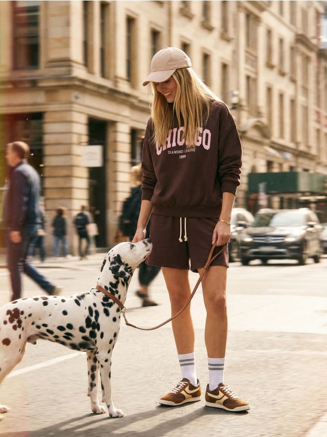 Sinsay - Dresowe bermudy z kieszeniami - czerwony