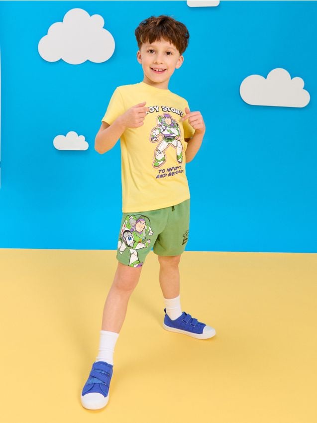 Sinsay - Pantaloni scurți din bumbac, cu imprimeu Toy Story - verde