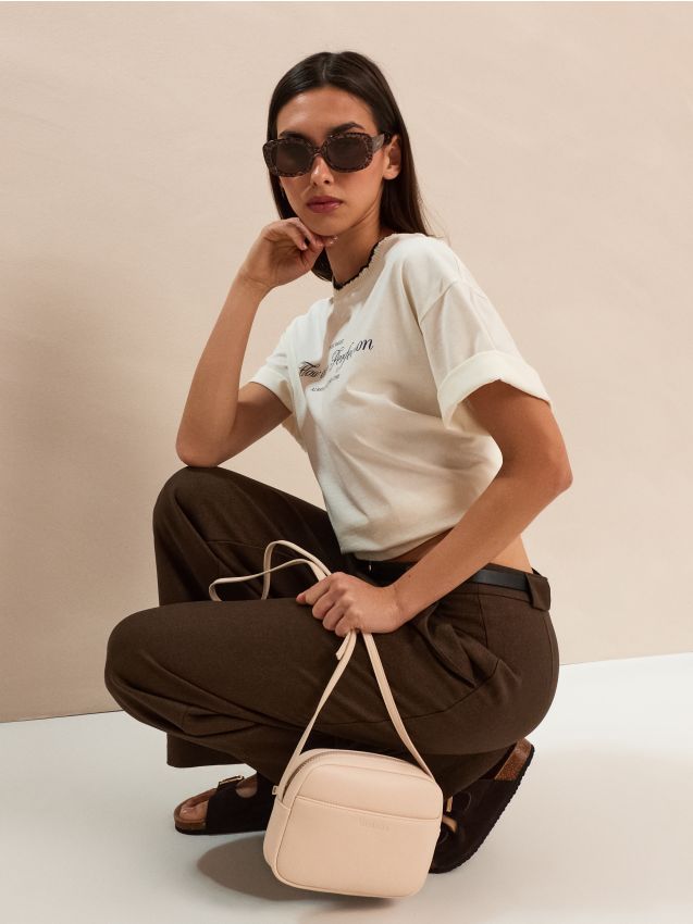 Sinsay - Geantă crossbody din imitație de piele - nude
