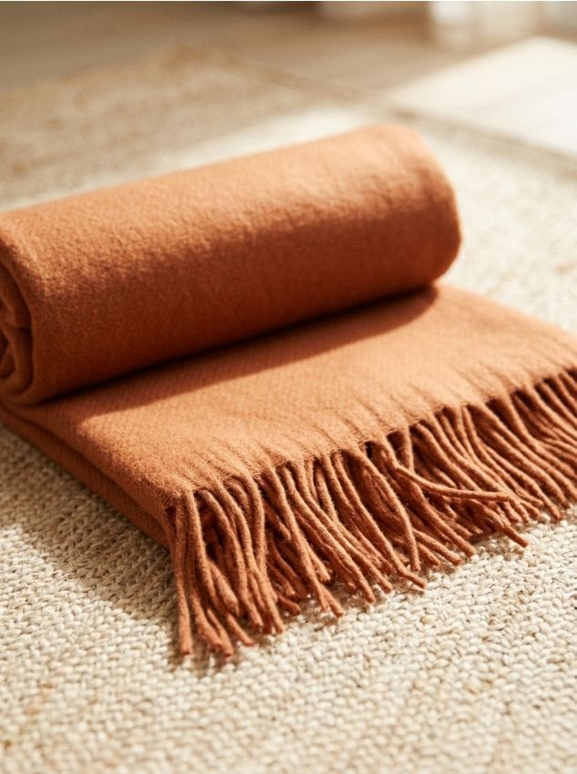 Sinsay - Pătură cu franjuri - portocaliu