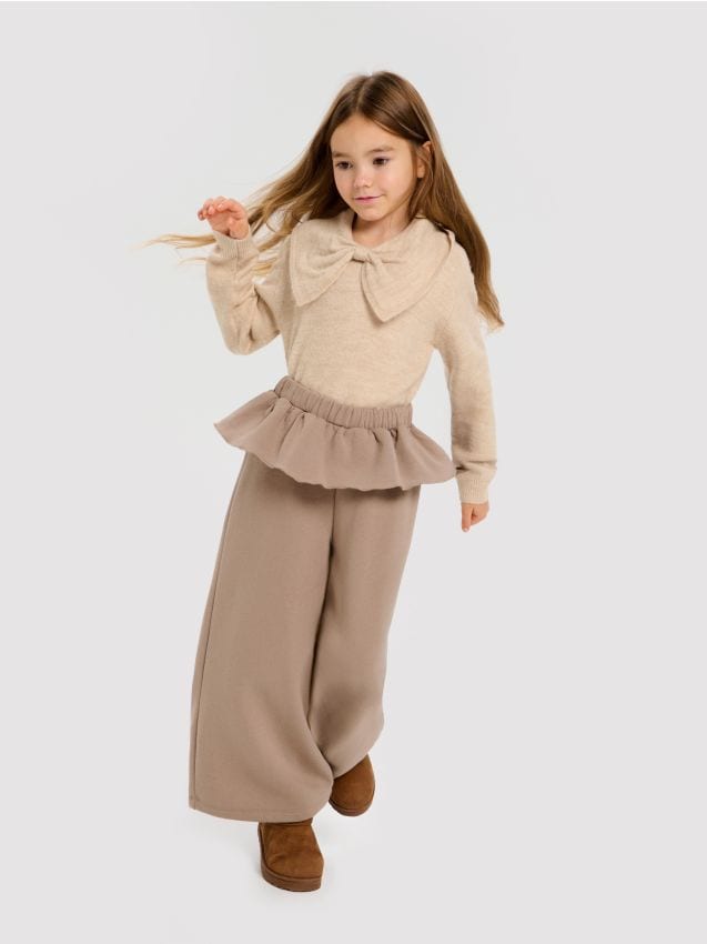 Sinsay - Široké tepláky s ozdobným volánom - hnedá