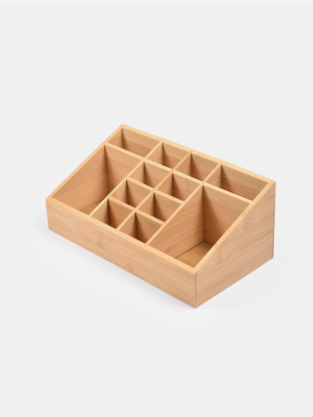 Organizator - SINSAY