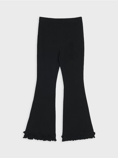 Alt laienevad püksid