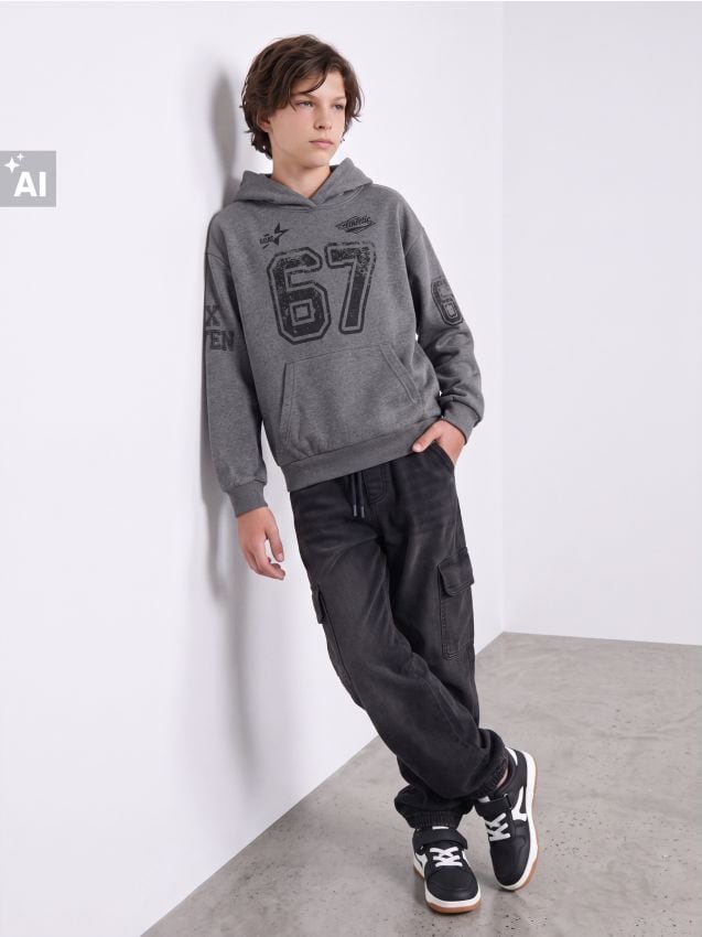 Sinsay - Hanorac loose cu imprimeu 67 - negru-antracit