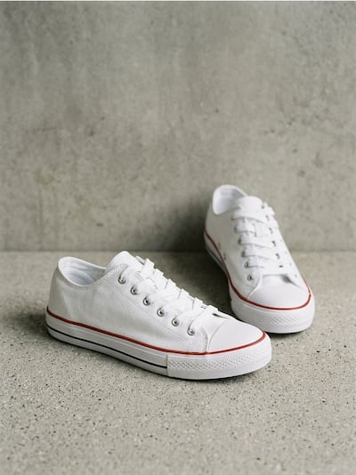 Nízké šněrovací tenisky