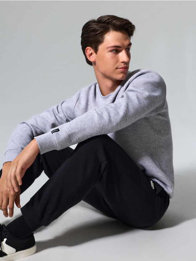 Sinsay - Pantaloni de trening tip jogger - negru