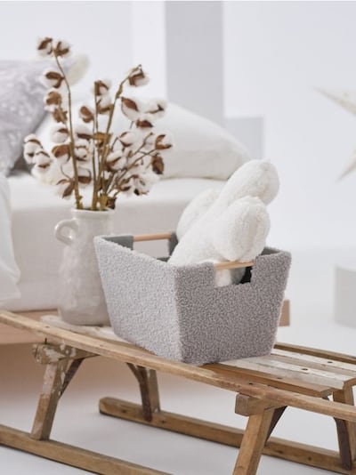 Кошик для зберігання з оздобленням bouclé