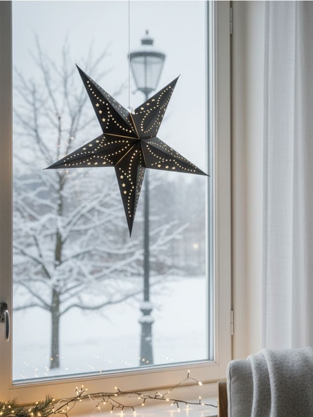 Sinsay - Lampă LED suspendată în formă de stea - negru