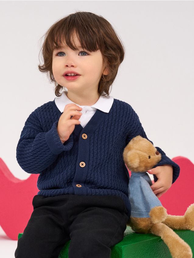 Sweter w serek zapinany na guziki - SINSAY