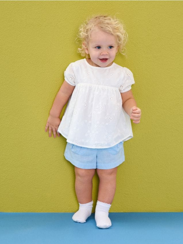 Sinsay - Bawełniane szorty z ozdobnymi falbanami - błękitny