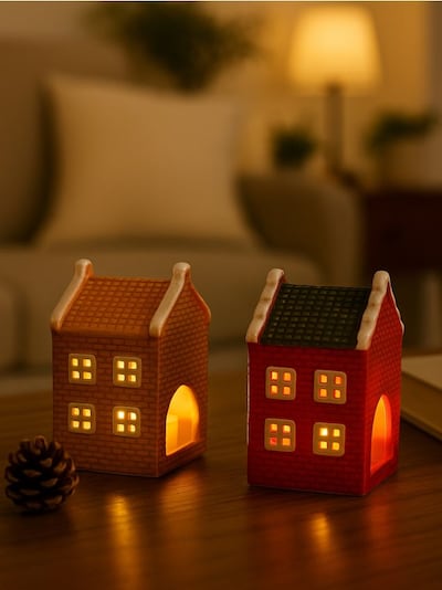 Svečniki v obliki hišic, komplet 2 kosa