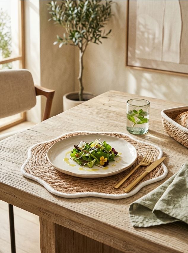 Sinsay - Suport de masă împletit cu margine ondulată - alb