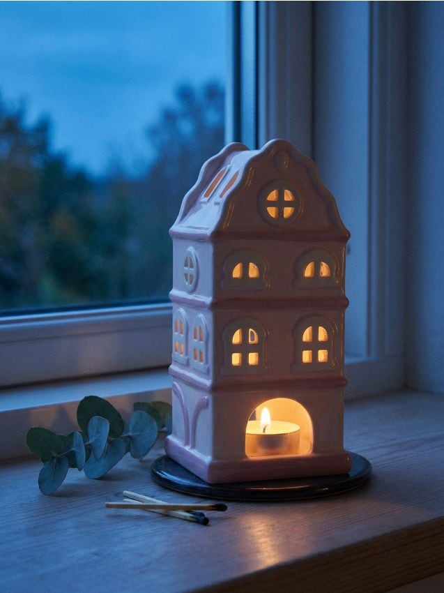 Sinsay - Suport pentru lumânare în formă de casă - roz-pastel