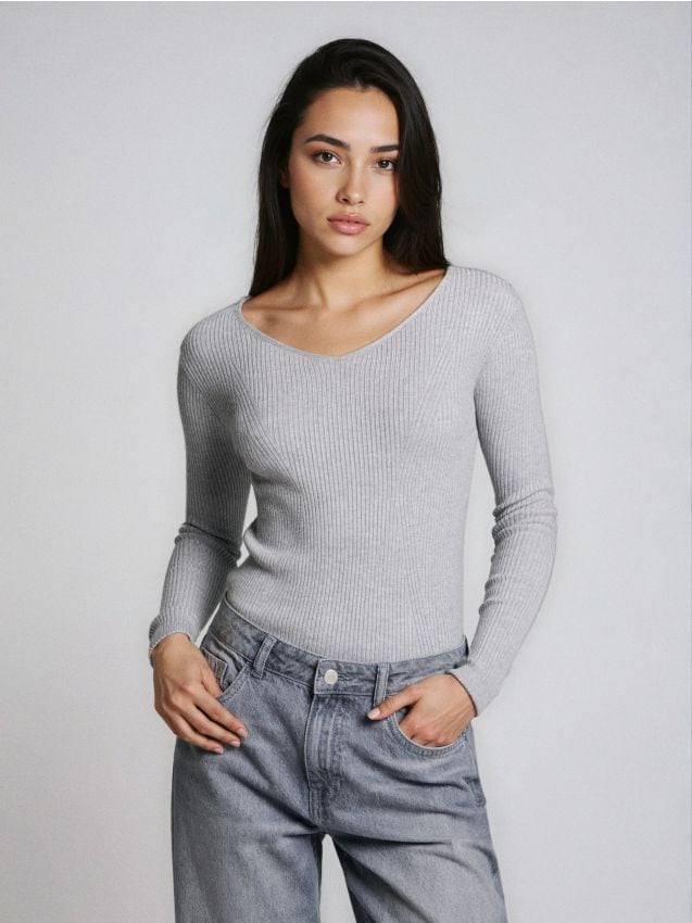 Sinsay - Prúžkovaný pletený sveter - svetlošedá