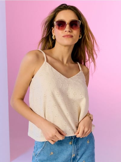 Pitsiga top õhukeste rihmadega