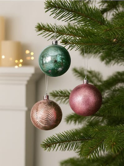 Set od 6 božićnih kuglica