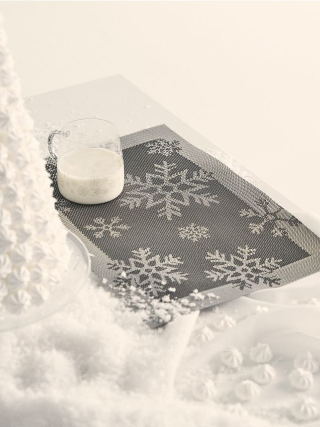 Sinsay - Vianočné prestierania so vzorom snehových vločiek, balenie 2 kusy - tmavosivá