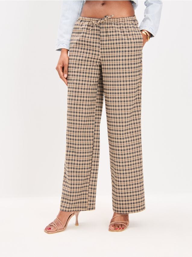 Hose mit weitem Bein - SINSAY