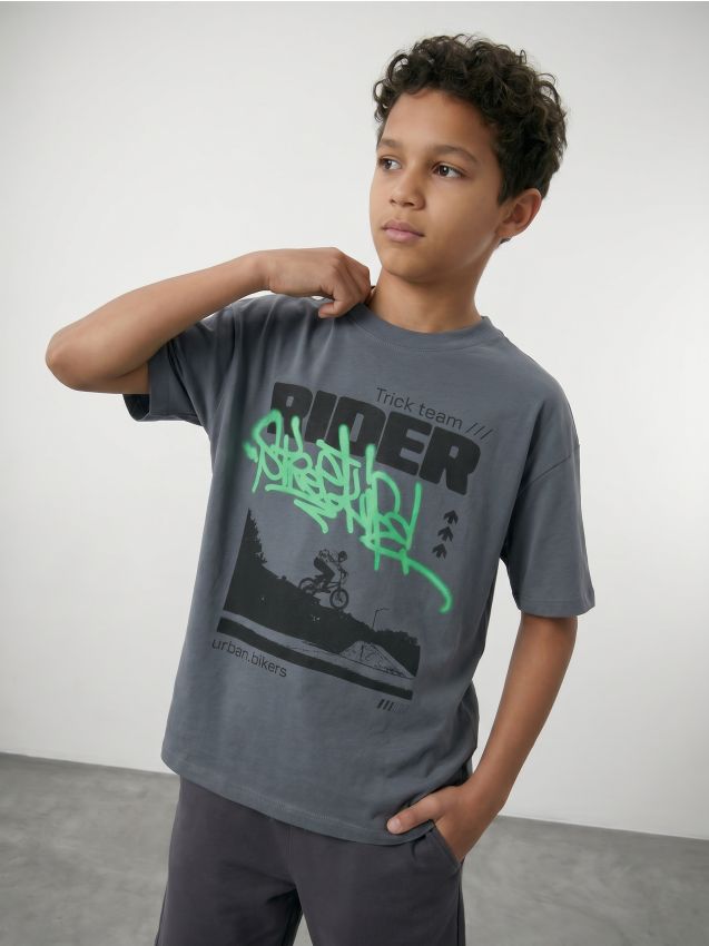 Sinsay - Tricou oversize din bumbac cu imprimeu graffiti - bej