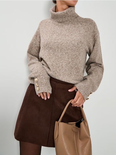 Dolčevita s ukrasima na rukavima