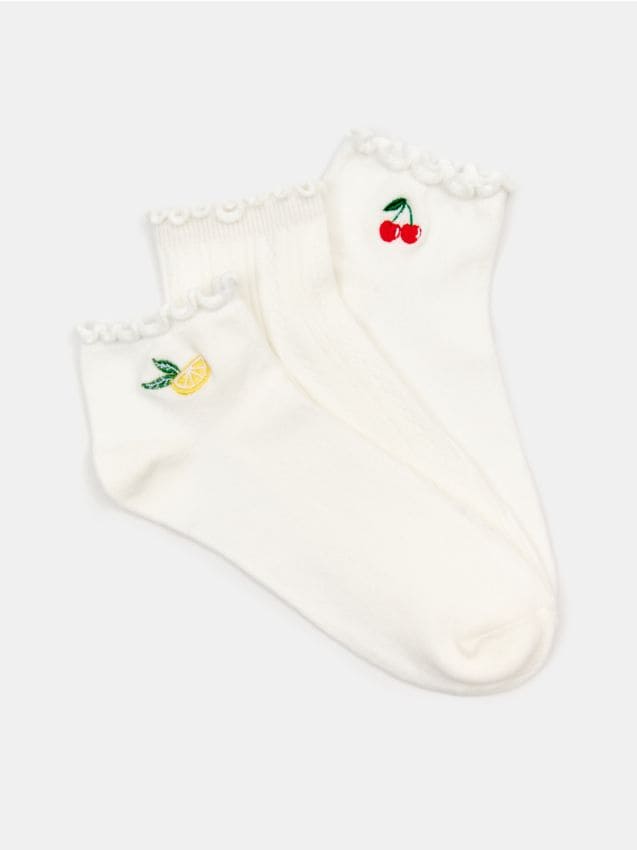 Sinsay - Bawełniane skarpetki z ozdobnymi falbankami 3 pack - kremowy